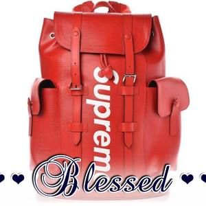 Meet your Posher, Logan